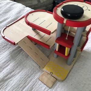 Plan Toys Parking Garage